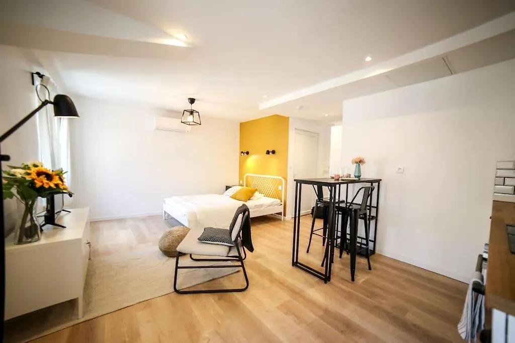 Studio Cosy Equipe, Centre Ville Orange  0*, Orange (Vaucluse) France